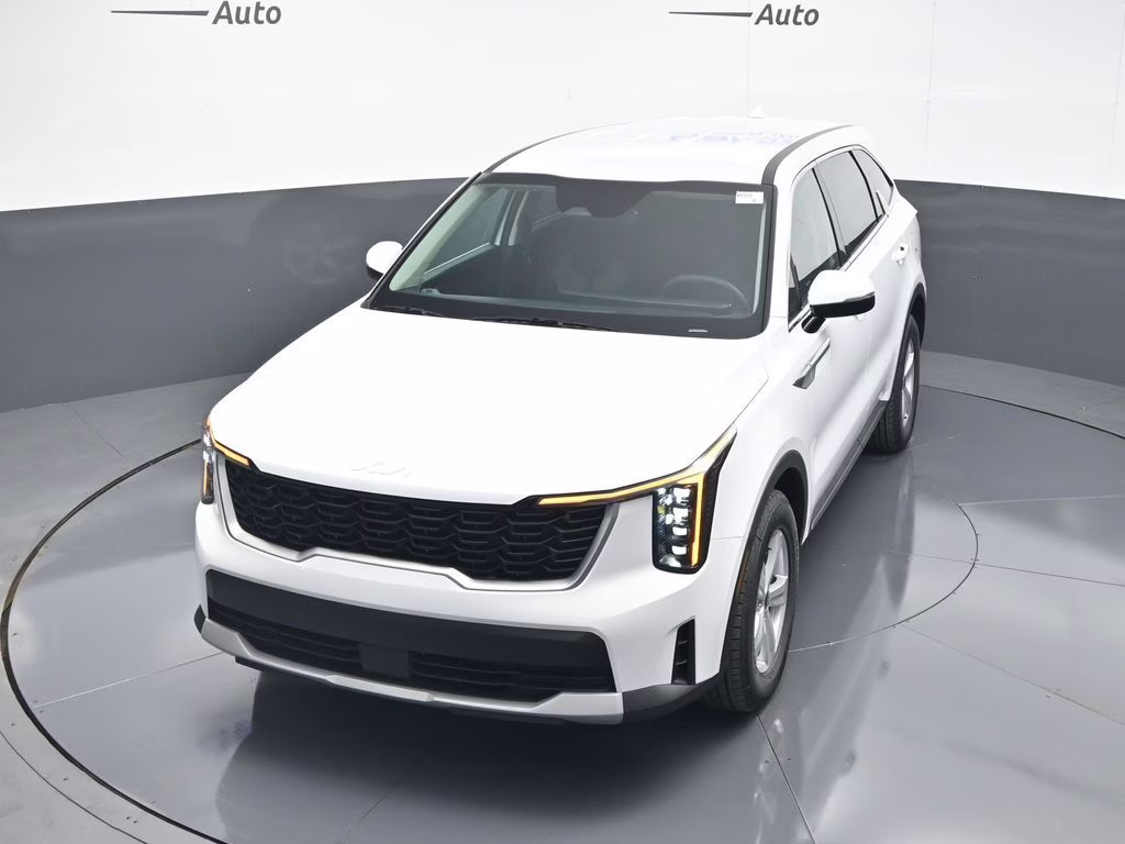 2026 Glacial White Pearl Kia Sorento LX FWD SUV