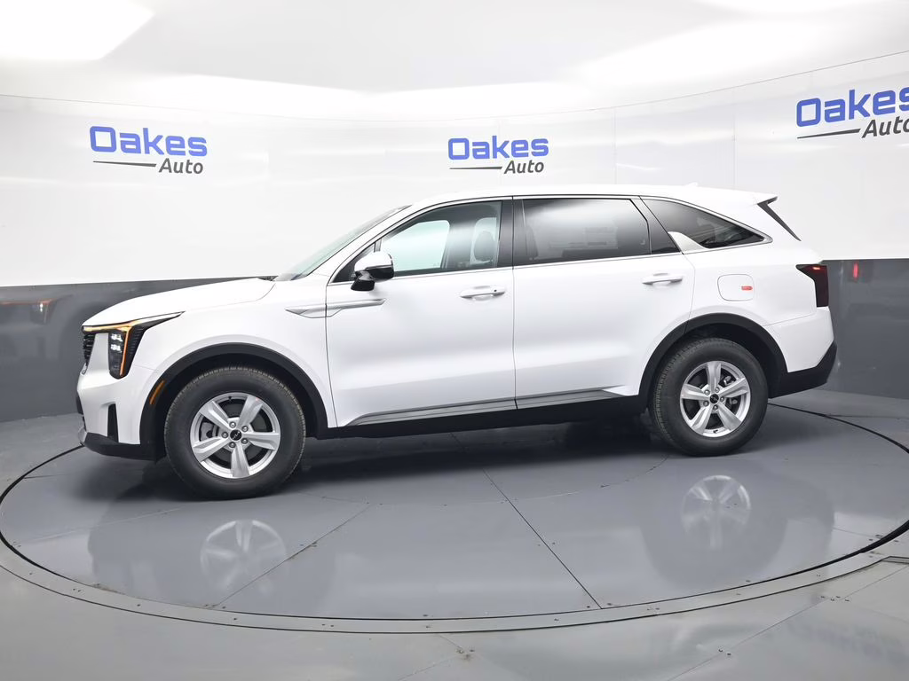 2026 Glacial White Pearl Kia Sorento LX FWD SUV