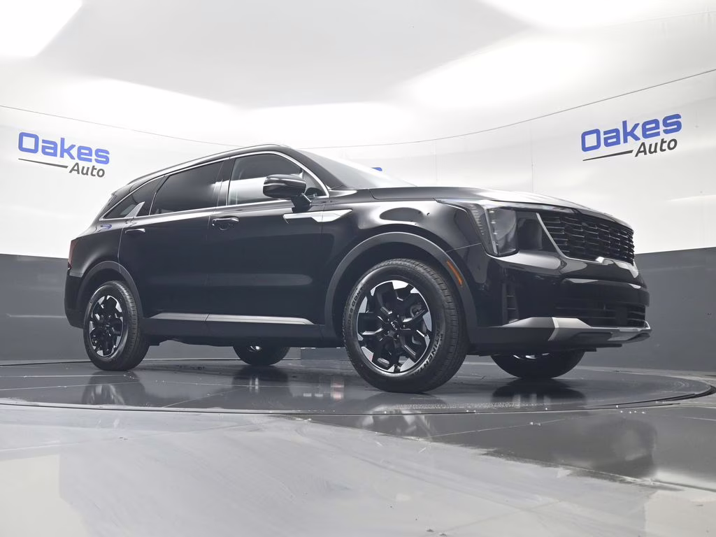 2026 Ebony Black Kia Sorento S FWD SUV