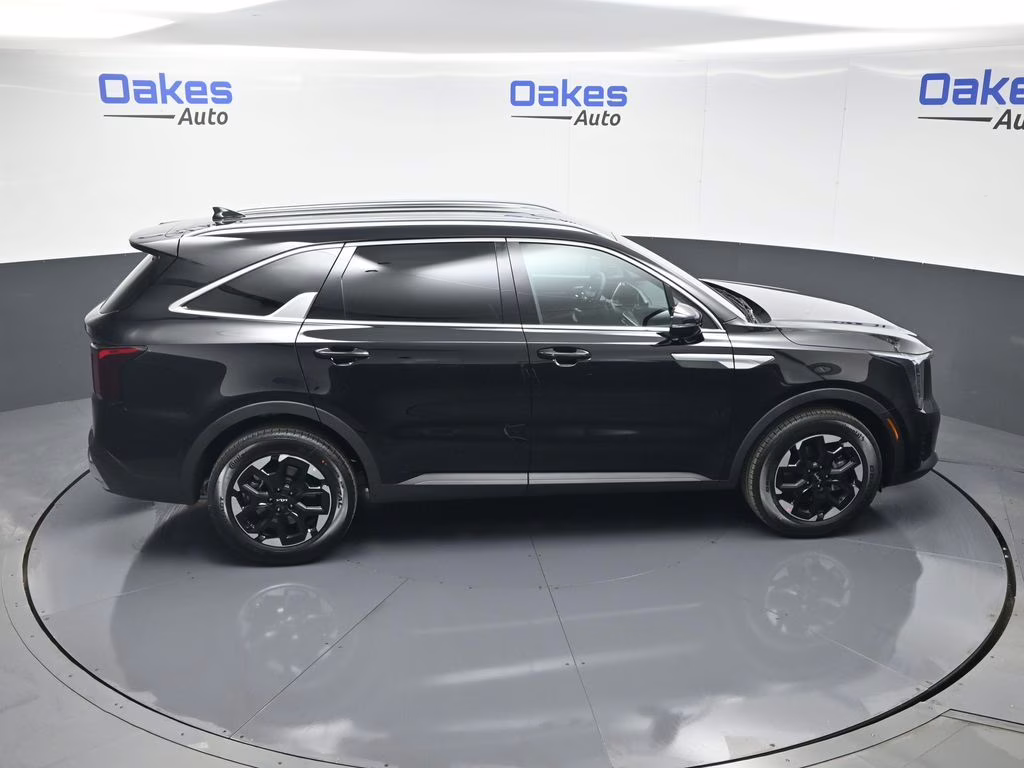 2026 Ebony Black Kia Sorento S FWD SUV