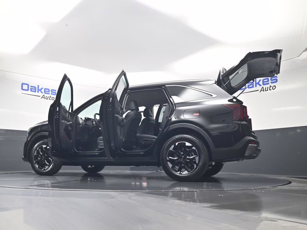 2026 Ebony Black Kia Sorento S FWD SUV