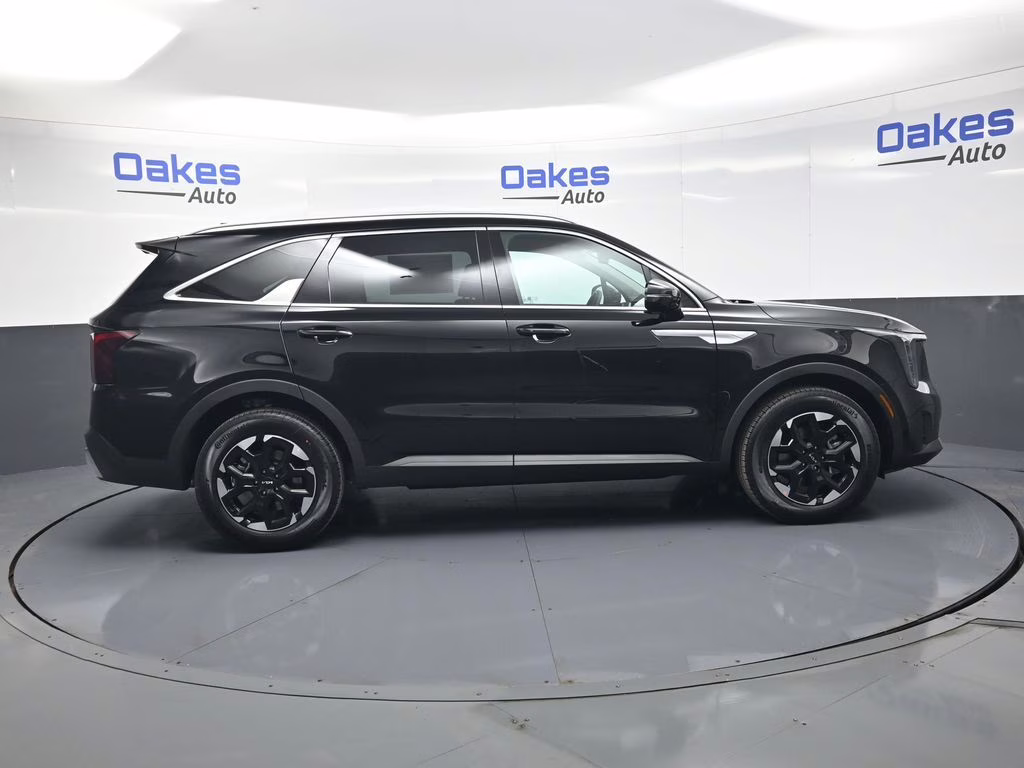 2026 Ebony Black Kia Sorento S FWD SUV