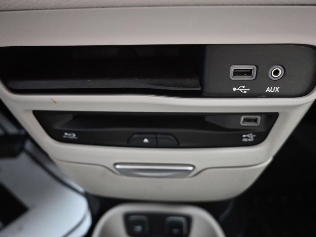 2018 Velvet Red Pearlcoat Chrysler Pacifica Limited FWD Van