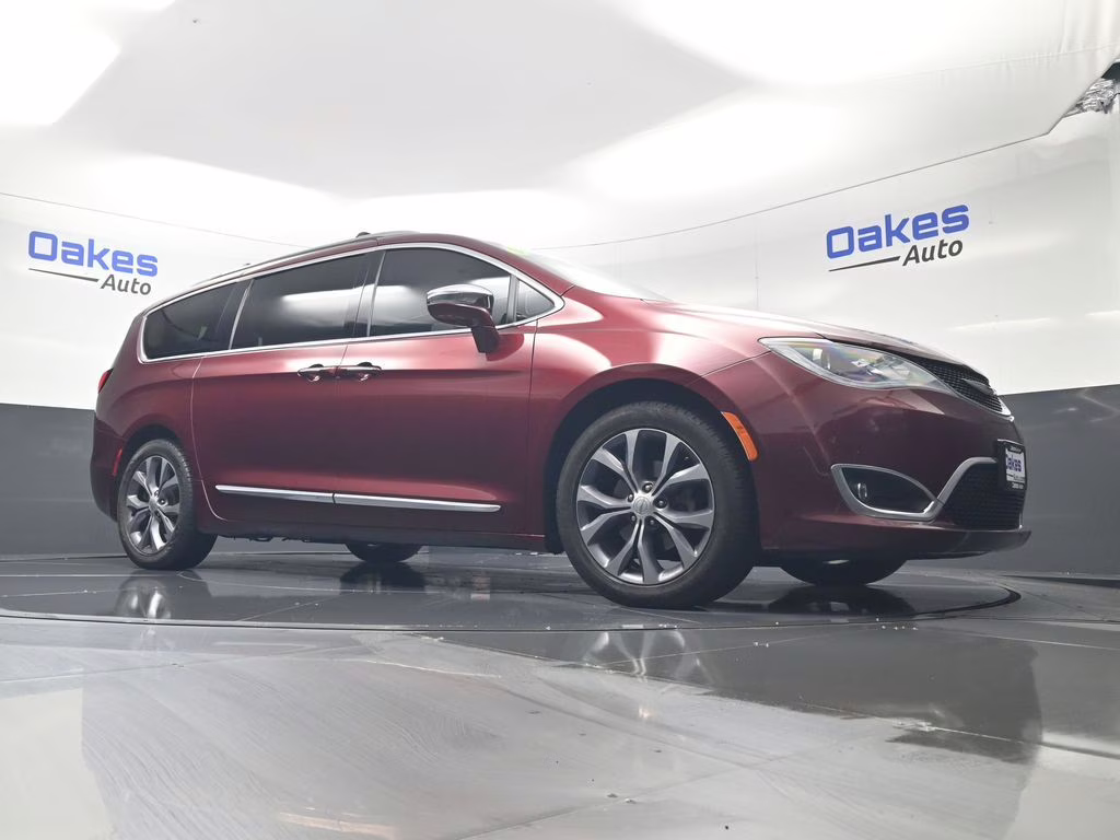 2018 Velvet Red Pearlcoat Chrysler Pacifica Limited FWD Van