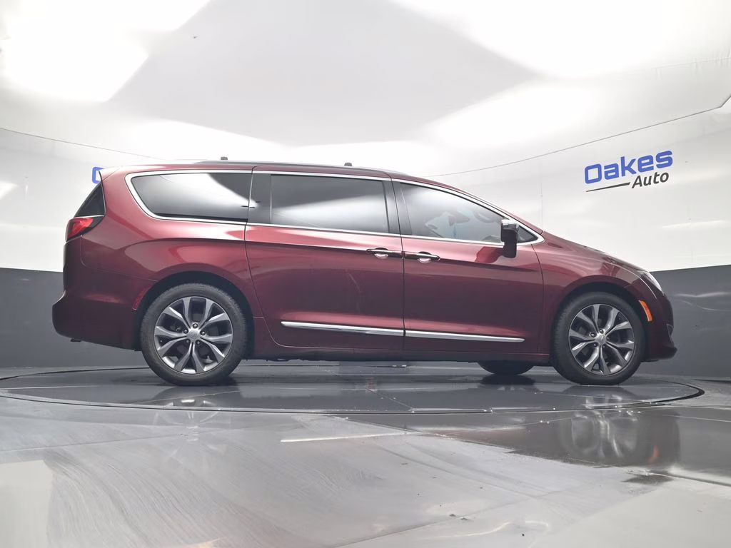 2018 Velvet Red Pearlcoat Chrysler Pacifica Limited FWD Van