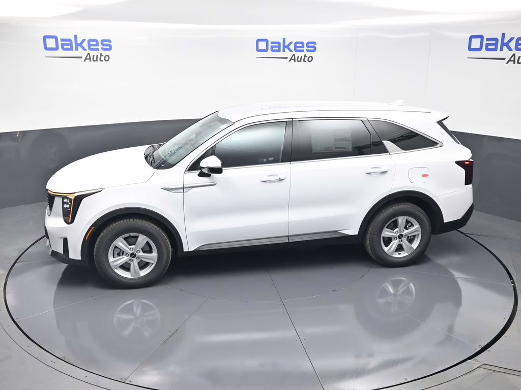 2026 Glacial White Pearl Kia Sorento LX FWD SUV