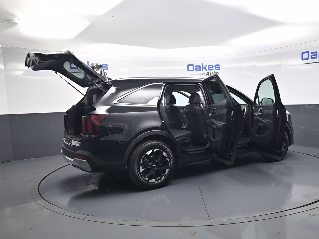 2026 Ebony Black Kia Sorento S FWD SUV