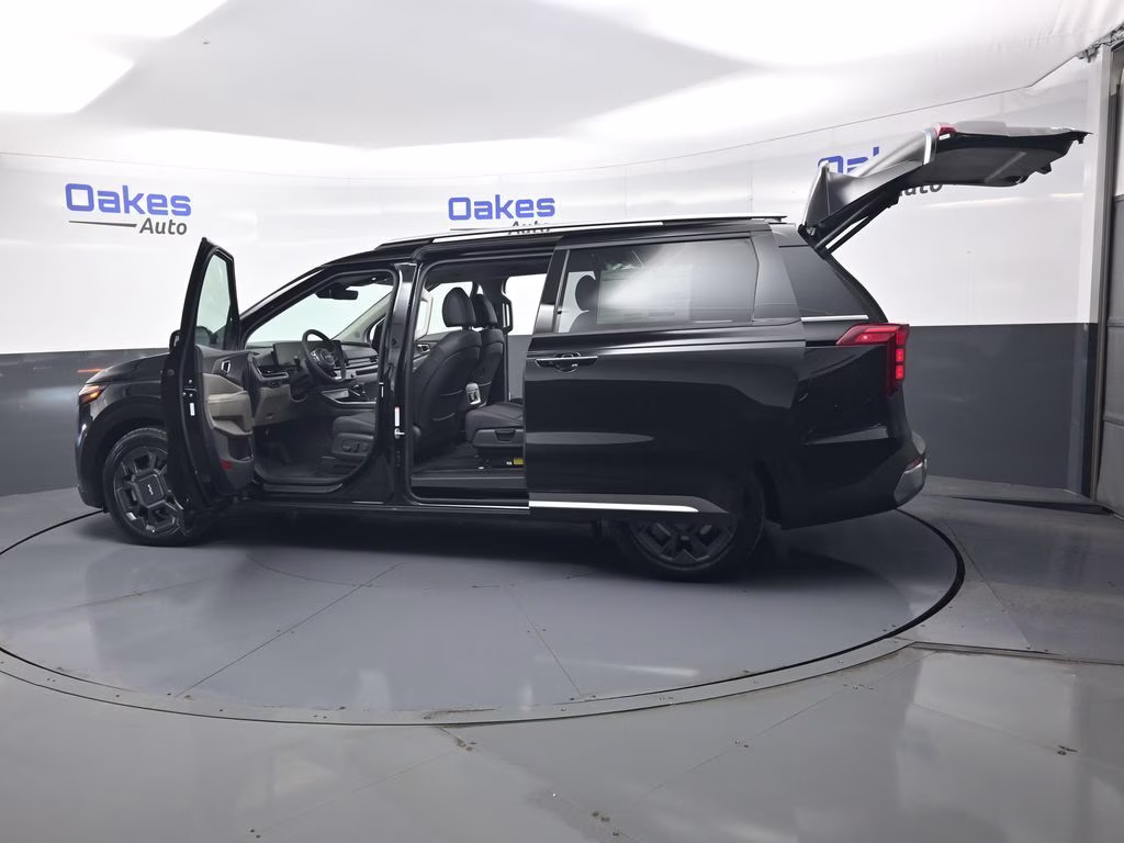 2026 Aurora Black Pearl Kia Carnival SX FWD Van