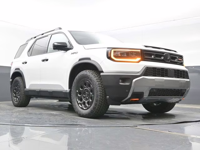 2026 Platinum White Pearl Honda Passport TrailSport Elite Blackout AWD SUV