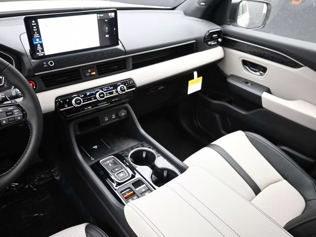 2026 Platinum White Pearl Honda Passport TrailSport Elite Blackout AWD SUV