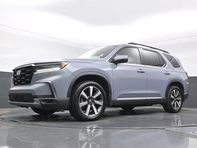 2024 Sonic Gray Pearl Honda Pilot Touring AWD SUV