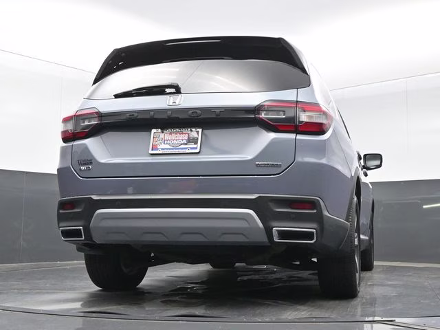 2024 Sonic Gray Pearl Honda Pilot Touring AWD SUV