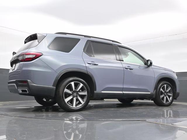2024 Sonic Gray Pearl Honda Pilot Touring AWD SUV