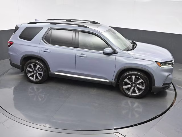 2024 Sonic Gray Pearl Honda Pilot Touring AWD SUV