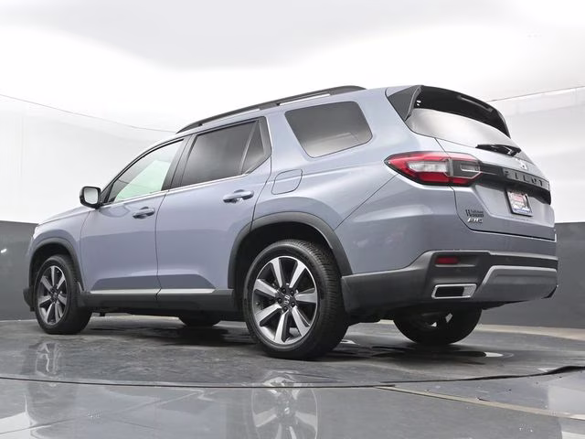 2024 Sonic Gray Pearl Honda Pilot Touring AWD SUV