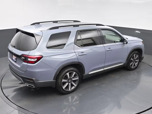 2024 Sonic Gray Pearl Honda Pilot Touring AWD SUV