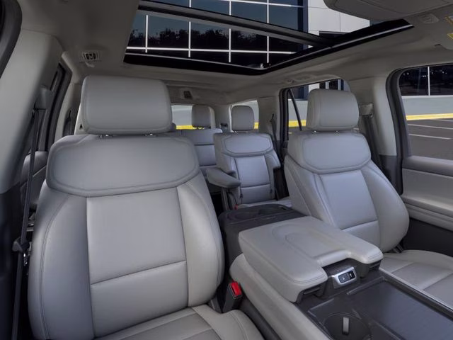 2026 Glacier Gray Metallic Tri-Coat Ford Expedition Active RWD SUV