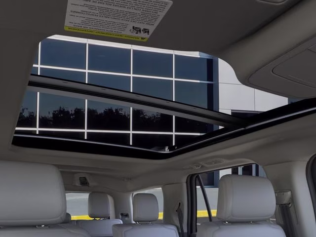 2026 Glacier Gray Metallic Tri-Coat Ford Expedition Active RWD SUV