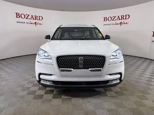 2022 White Metallic Lincoln Aviator Reserve RWD SUV