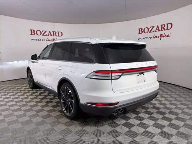 2022 White Metallic Lincoln Aviator Reserve RWD SUV