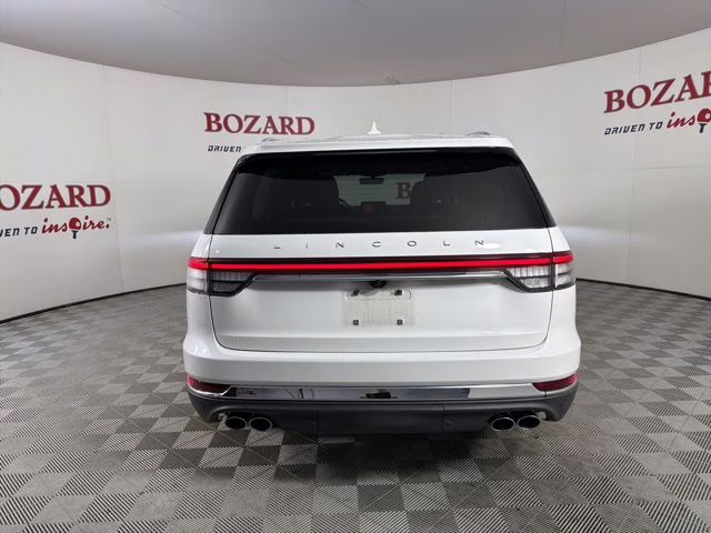 2022 White Metallic Lincoln Aviator Reserve RWD SUV