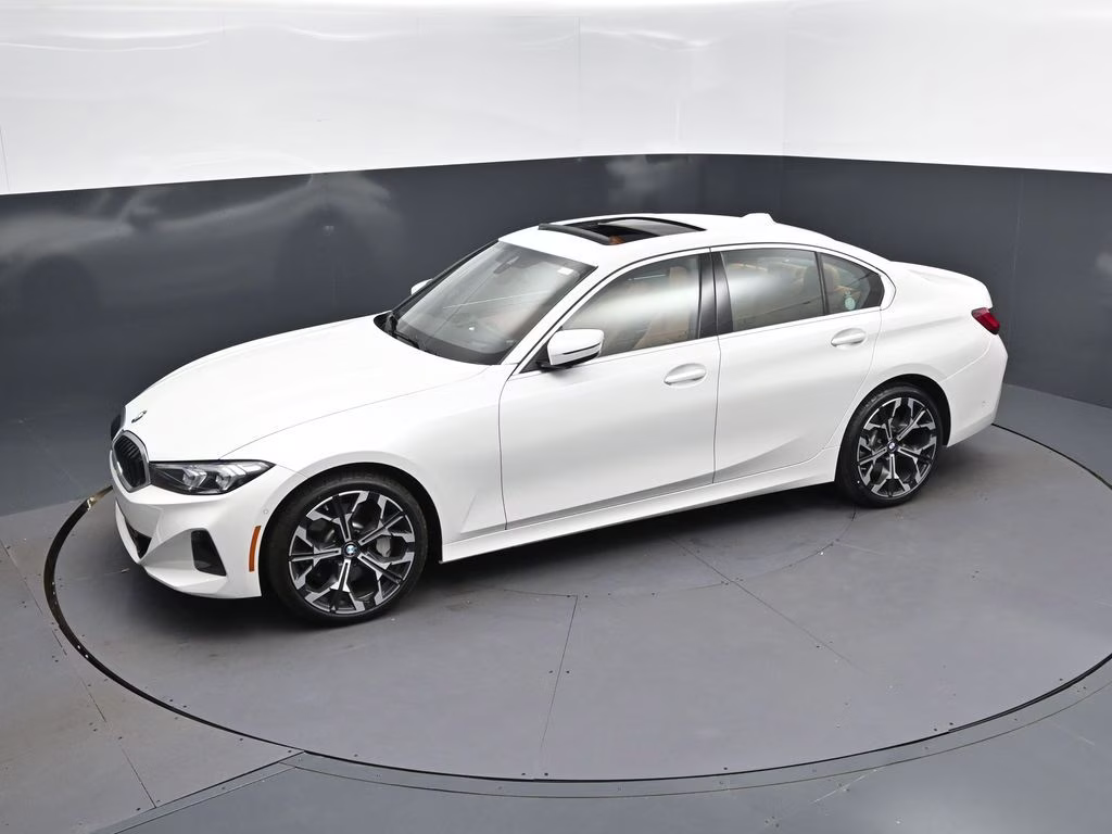 2025 Mineral White Metallic BMW 3 Series 330i RWD Sedan