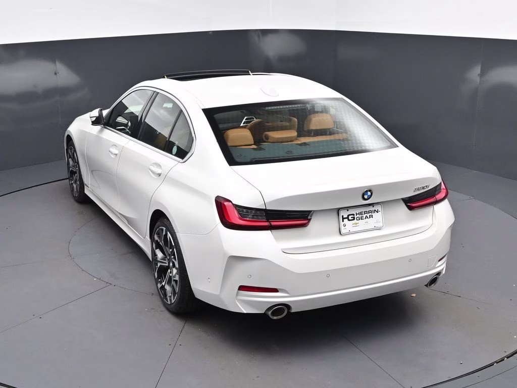 2025 Mineral White Metallic BMW 3 Series 330i RWD Sedan