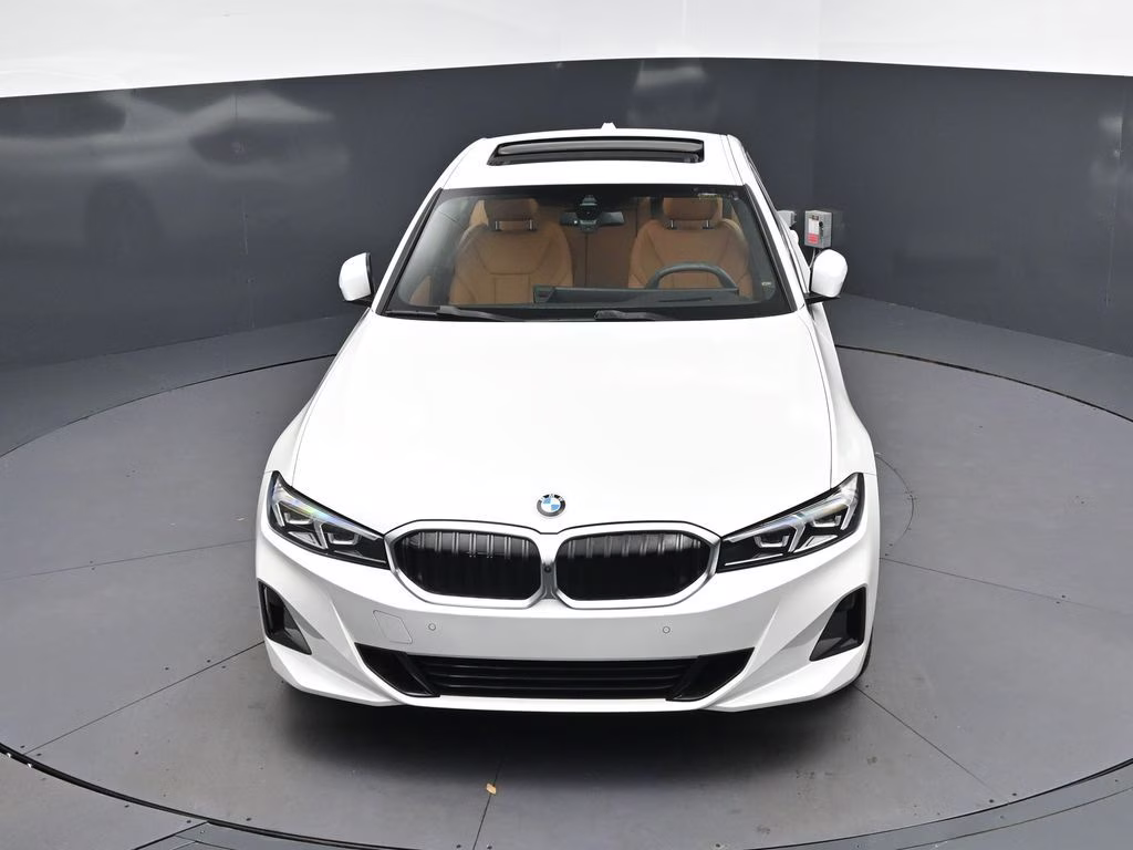2025 Mineral White Metallic BMW 3 Series 330i RWD Sedan