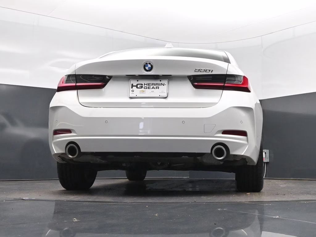2025 Mineral White Metallic BMW 3 Series 330i RWD Sedan