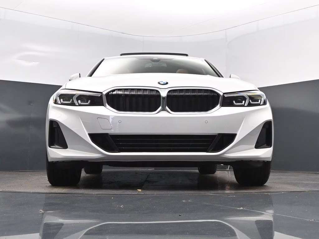 2025 Mineral White Metallic BMW 3 Series 330i RWD Sedan