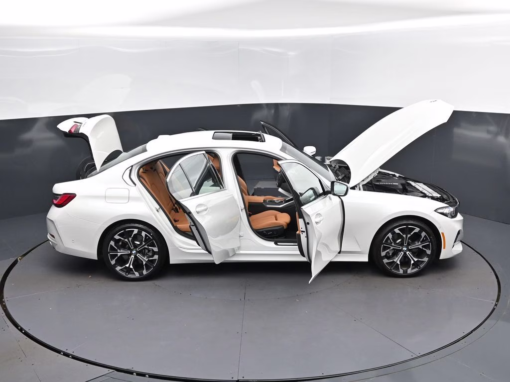 2025 Mineral White Metallic BMW 3 Series 330i RWD Sedan