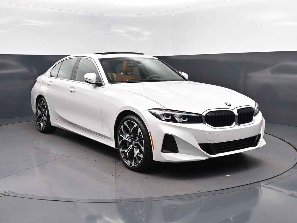 2025 Mineral White Metallic BMW 3 Series 330i RWD Sedan