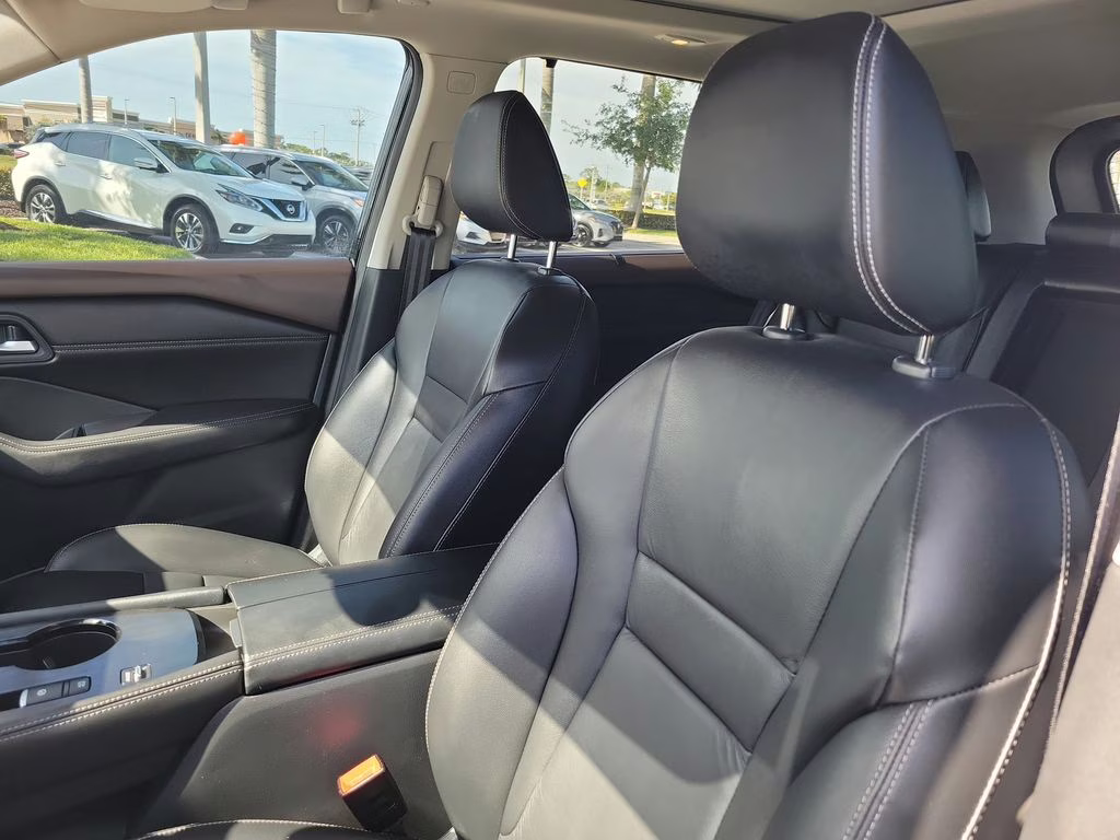 2023 Super Black Nissan Rogue SL FWD SUV