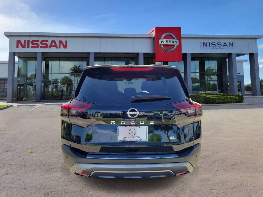 2023 Super Black Nissan Rogue SL FWD SUV