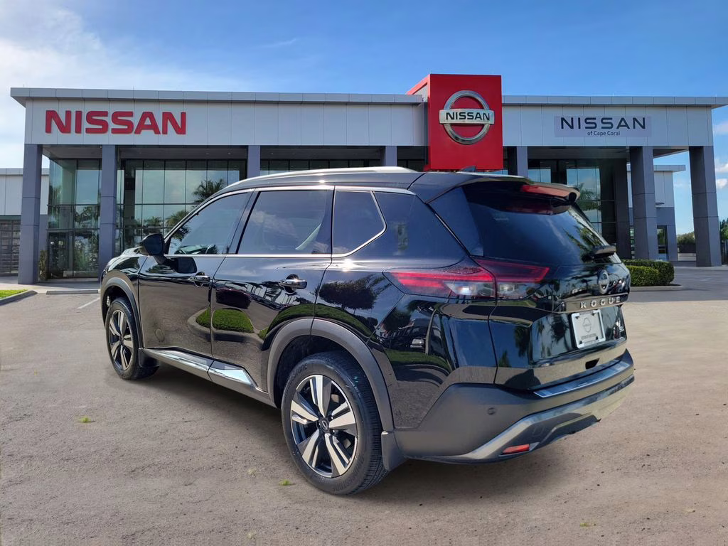 2023 Super Black Nissan Rogue SL FWD SUV