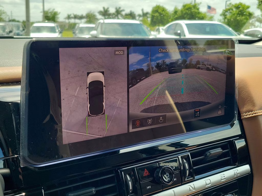 2026 White Pearl Nissan Pathfinder Platinum FWD SUV