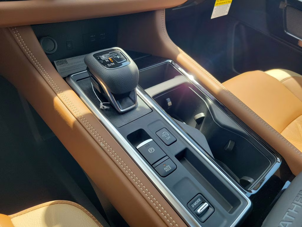 2026 White Pearl Nissan Pathfinder Platinum FWD SUV