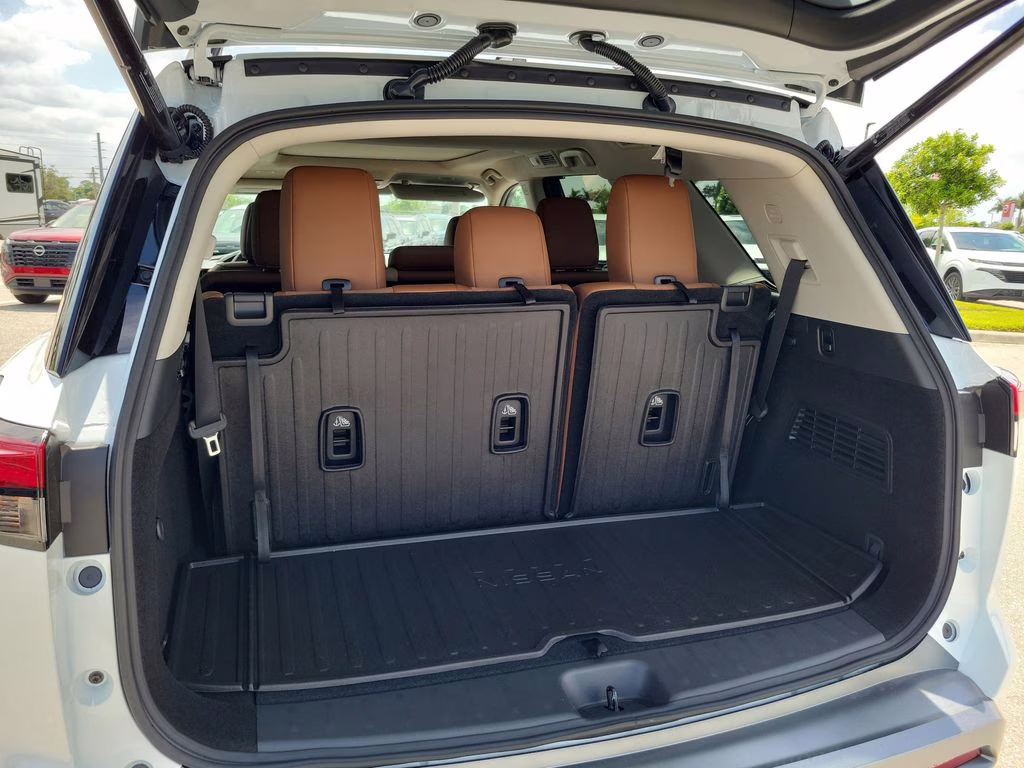 2026 White Pearl Nissan Pathfinder Platinum FWD SUV