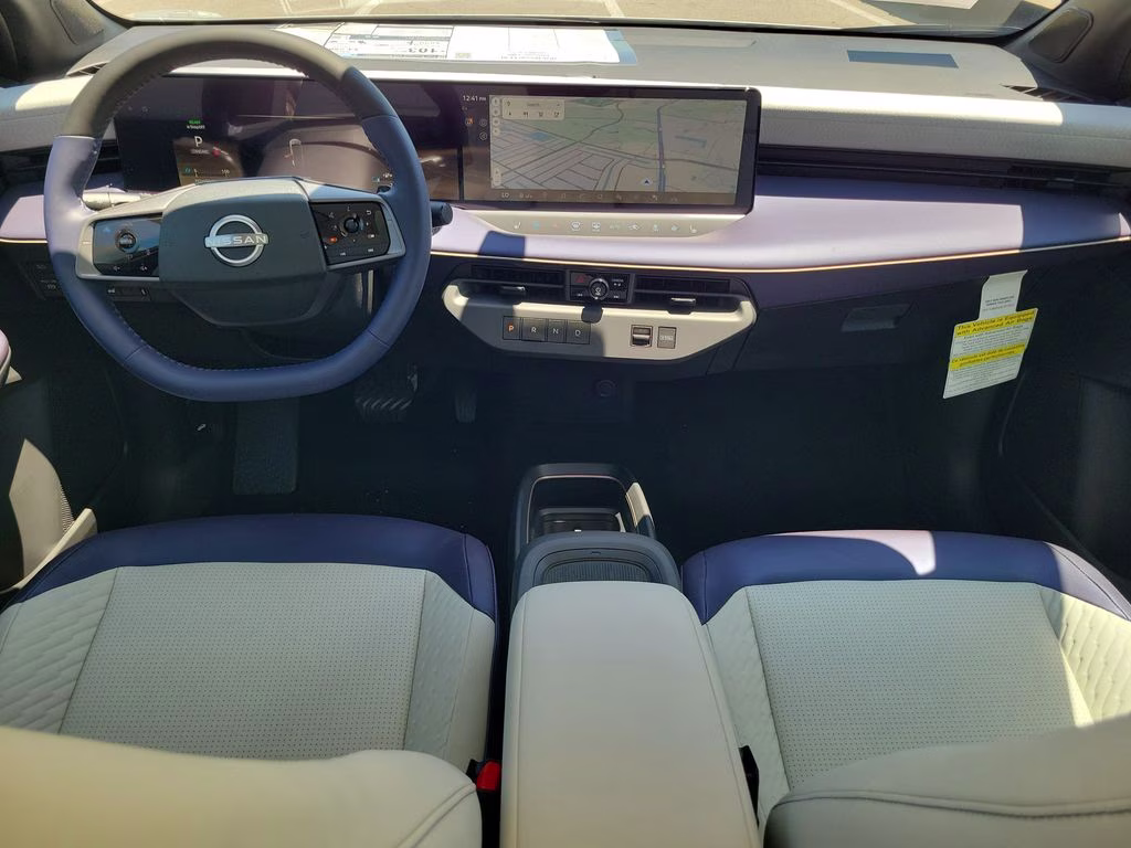 2026 Everest White Pearl/Black Nissan LEAF PLATINUM+ FWD SUV