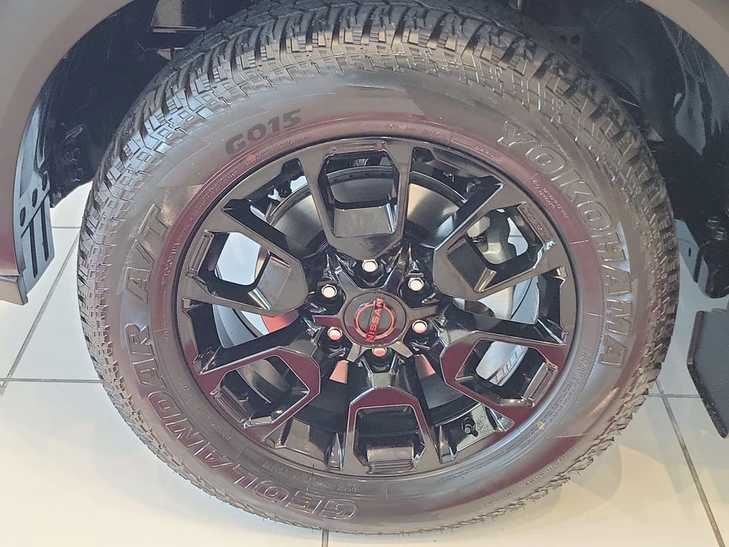 2026 Alpine Metallic/Super Blk Nissan Armada PRO-4X 4X4 SUV