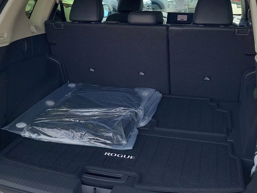 2026 Obsidian Nissan Rogue Platinum AWD SUV