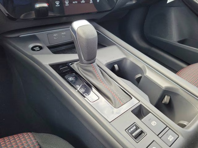 2026 Aspen White/Super Black Nissan Sentra SR FWD Sedan