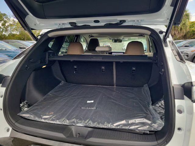 2026 Everest White Pearl Tricoat Nissan Murano Platinum AWD SUV