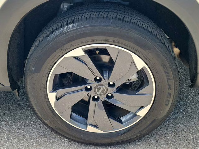 2025 Brilliant Silver Metallic Nissan Rogue SV FWD SUV