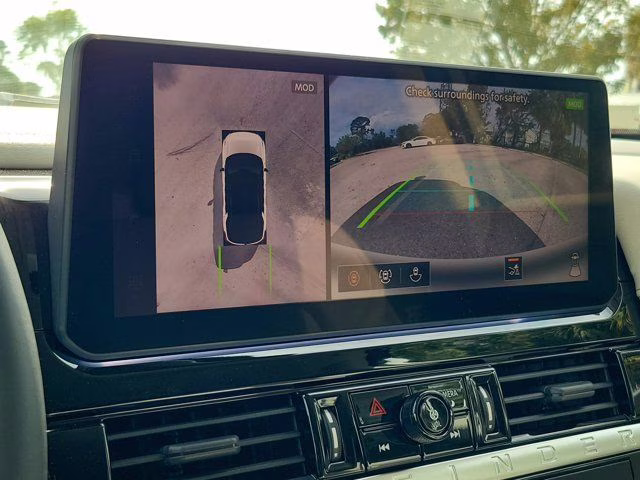 2026 White Pearl Nissan Pathfinder SL FWD SUV