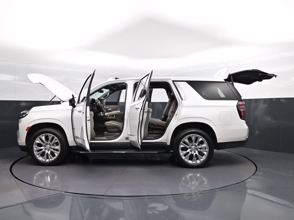 2022 Pearl Chevrolet Tahoe LT 4X4 SUV