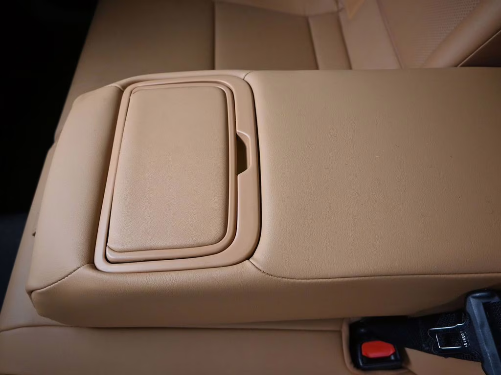 2024 White Pearl Lexus ES 250 AWD Sedan