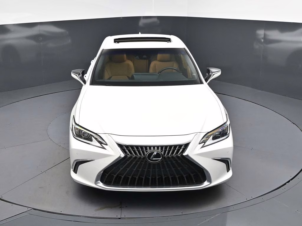 2024 White Pearl Lexus ES 250 AWD Sedan