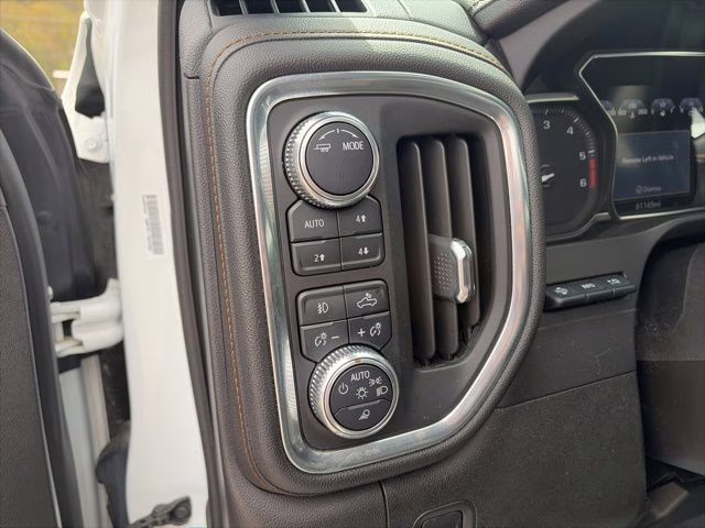 2021 Summit White GMC Sierra 1500 AT4 4X4 Truck