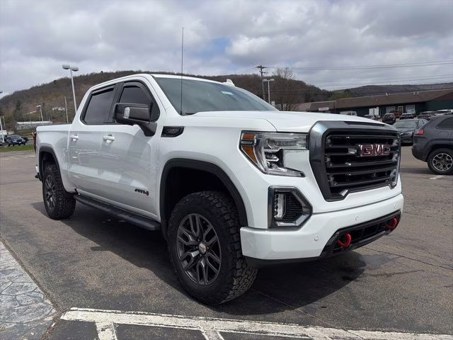 2021 Summit White GMC Sierra 1500 AT4 4X4 Truck